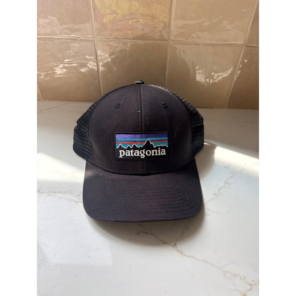Patagonia P-6 Logo‎ Trucker Hat Black Mesh Snapback Adjustable Cap 38289